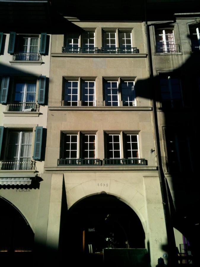 Ferienwohnung Historical Flat, By Zytglogge - 1St Floor Bern Exterior foto